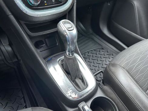 Used 2015 Buick Encore FWD image 29