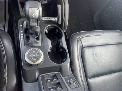 Used 2025 Ford Bronco Badlands w/ Sasquatch Package image 20