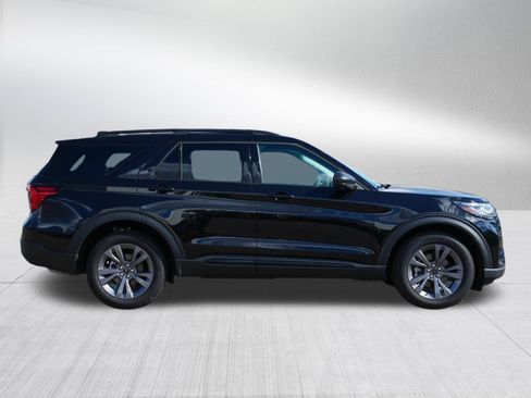 Used 2026 Ford Explorer Active w/ Active Comfort Package AWD/4WD image 8