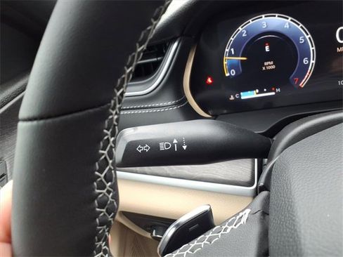 New 2025 Jeep Grand Cherokee L Limited image 25