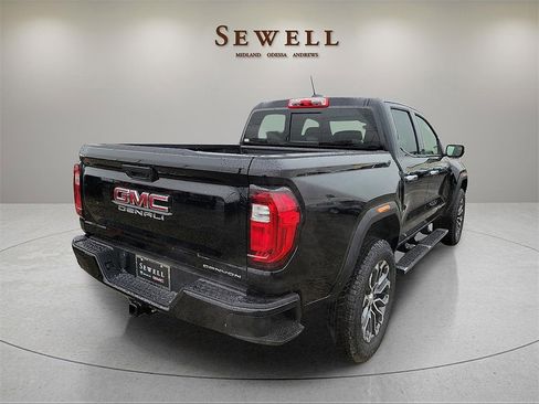 New 2026 GMC Canyon Denali image 5