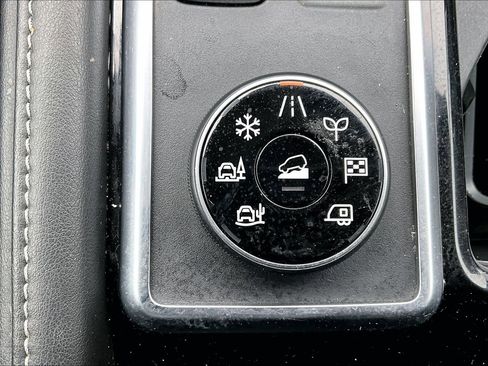 Used 2023 Nissan Pathfinder SL image 28