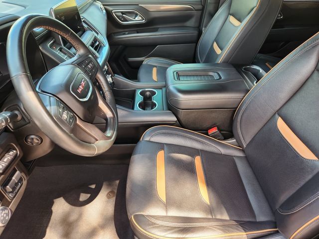 Used 2024 GMC Yukon AT4 w/ Technology Package AWD/4WD image 13