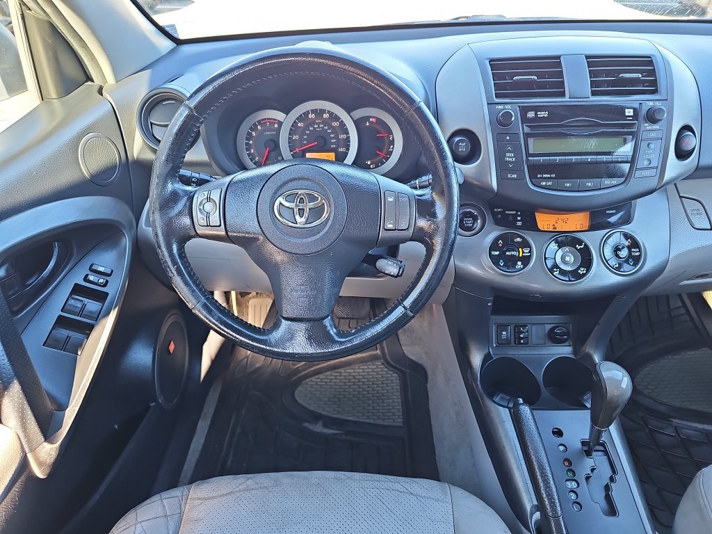 Used 2009 Toyota RAV4 Limited AWD/4WD image 12