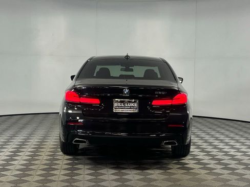 Used 2023 BMW 530i w/ Premium Package image 7