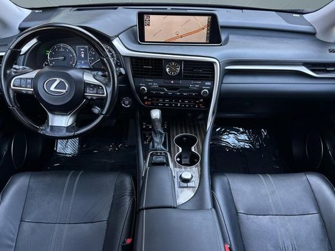 Used 2018 Lexus RX 350L Luxury w/ Cold Area Package (CT) FWD image 16