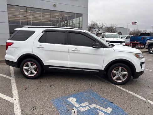 Used 2019 Ford Explorer XLT w/ Equipment Group 201A image 32