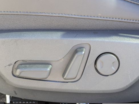 Certified 2025 Kia Niro Wind image 24