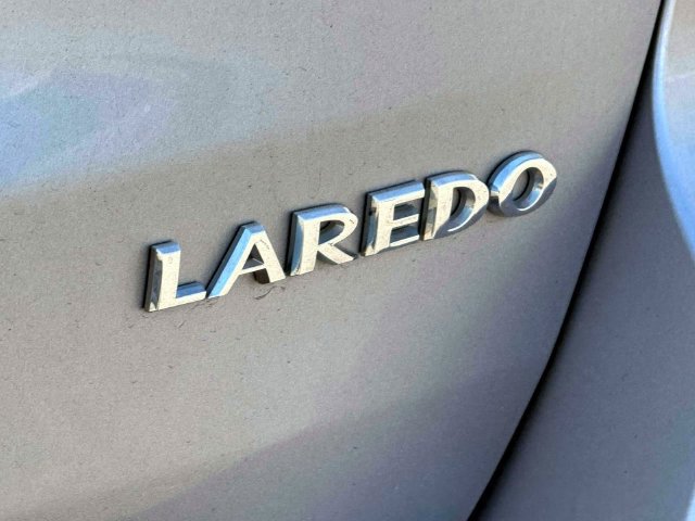 Certified 2020 Jeep Grand Cherokee Laredo w/ Security & Convenience Group AWD/4WD image 11