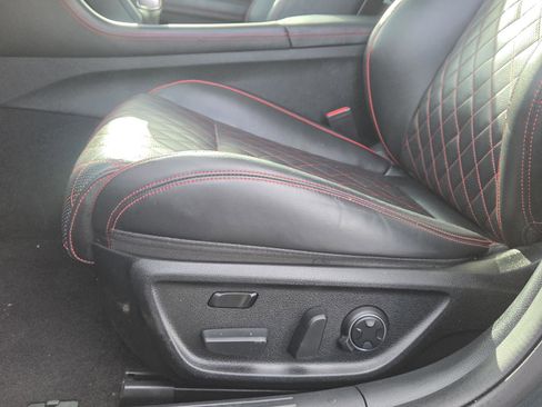 Used 2023 Genesis G70 3.3T w/ Sport Prestige Package image 24