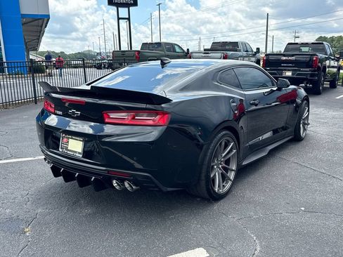Used 2018 Chevrolet Camaro SS w/ LPO, Ground Effects Package RWD image 6