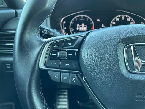 Used 2022 Honda Accord Sport image 15