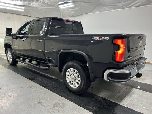Used 2024 Chevrolet Silverado 3500 LTZ w/ LTZ Premium Package AWD/4WD image 7