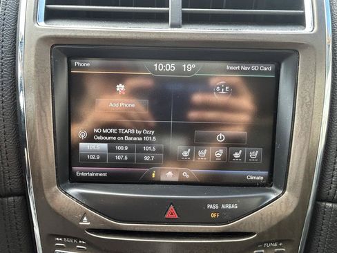 Used 2014 Lincoln MKX AWD w/ Equipment Group 101A image 23
