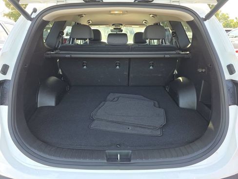 Used 2023 Hyundai Santa Fe SEL FWD image 8
