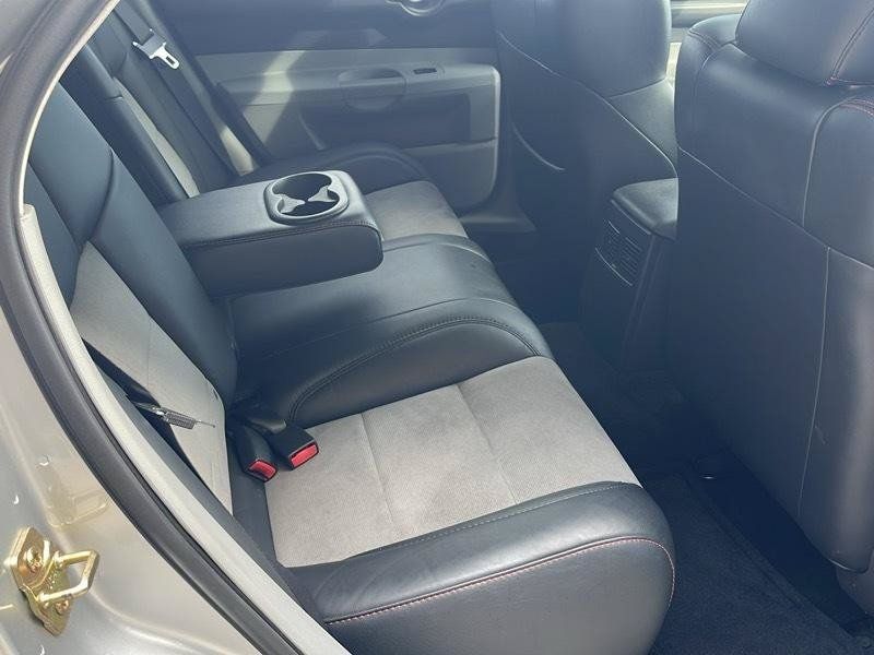 Used 2006 Dodge Magnum SRT8 RWD image 40