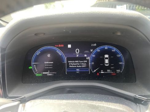 Used 2025 Toyota Camry XSE FWD image 9