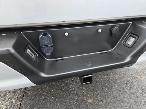 Used 2018 Ford F150 XL w/ Equipment Group 101A Mid image 16