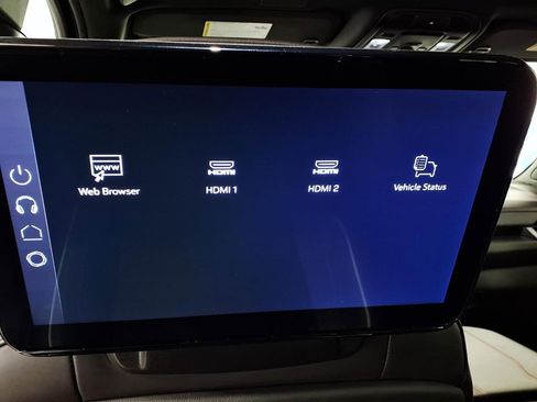 Used 2025 GMC Yukon XL AT4 Ultimate image 12