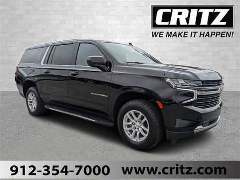 Used 2023 Chevrolet Suburban LT image 1