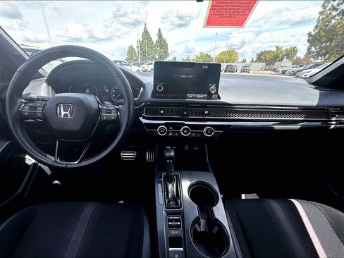 Used 2023 Honda Civic Sport image 17