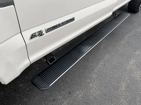 Used 2017 Ford F350 Platinum w/ Platinum Ultimate Package image 40