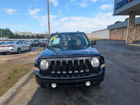 Used 2014 Jeep Patriot Sport w/ Power Value Group FWD image 2
