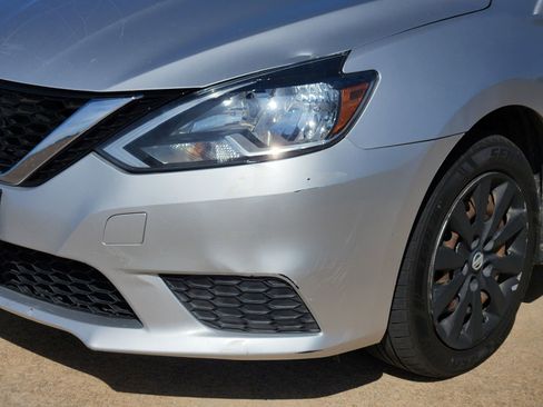 Used 2017 Nissan Sentra S image 9