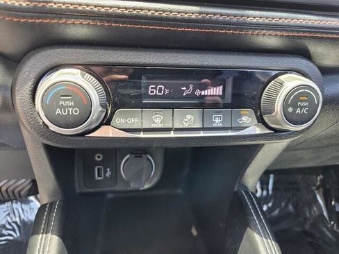 Used 2018 Nissan Kicks SR FWD image 7