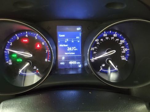 Certified 2019 Toyota C-HR Limited image 16