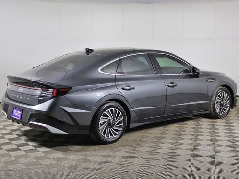 Used 2025 Hyundai Sonata Limited image 15