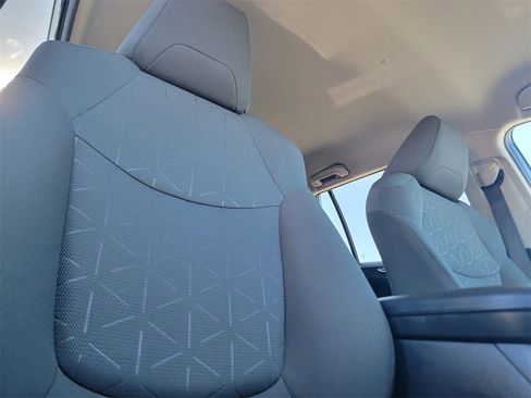 Used 2023 Toyota RAV4 XLE image 23