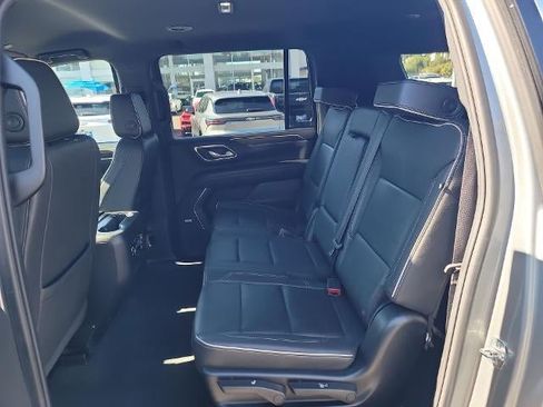 Used 2024 Chevrolet Suburban Premier RWD image 24