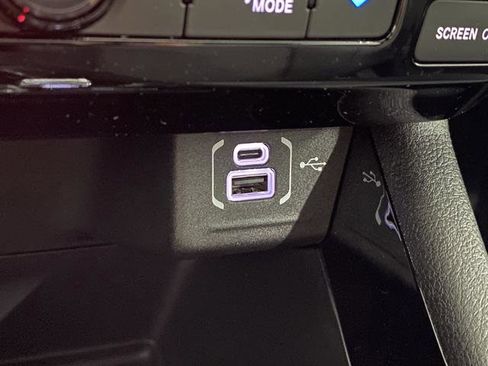 New 2025 Jeep Compass Latitude w/ Sun & Sound Group image 23