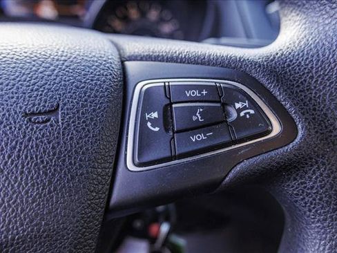 Used 2016 Ford Focus SE image 16