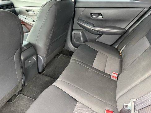 Used 2023 Nissan Sentra SV FWD image 15