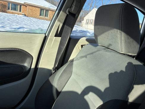 Used 2013 Ford Fiesta S image 5