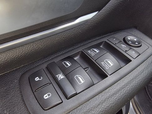 Used 2022 RAM 1500 Big Horn image 12