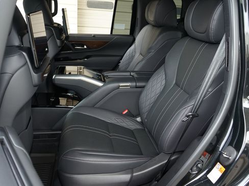 Used 2026 Lexus LX 700h Ultra Luxury AWD/4WD image 23