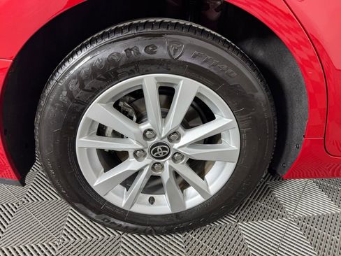 Used 2025 Toyota Camry LE image 34