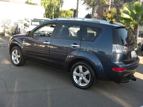 Used 2008 Mitsubishi Outlander XLS image 12