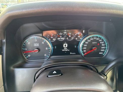 Used 2019 GMC Yukon XL Denali w/ Open Road Package image 31