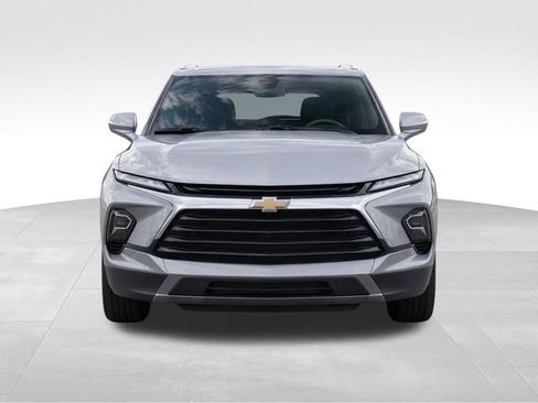 Used 2023 Chevrolet Blazer Premier w/ Enhanced Convenience Package AWD/4WD image 5