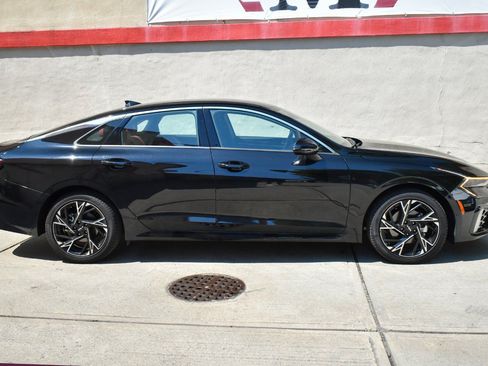 Used 2026 Kia K5 GT-Line w/ GT-Line Red Interior Package FWD image 9