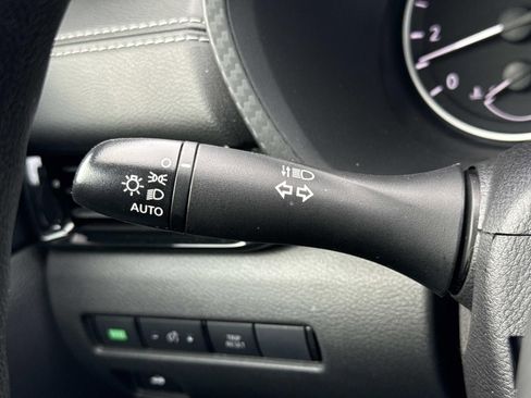 Used 2024 Nissan Sentra SV image 15