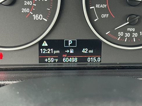 Used 2017 BMW 330i Sedan image 25