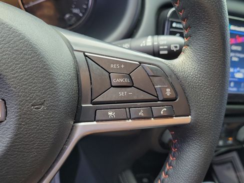 Certified 2023 Nissan Kicks SR FWD image 23