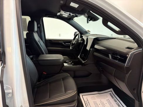 Used 2026 GMC Yukon XL Elevation w/ LPO, Floor Liner Package AWD/4WD image 40