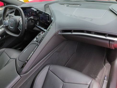 Used 2021 Chevrolet Corvette Stingray Preferred Cpe w/ Z51 Performance Package RWD image 15