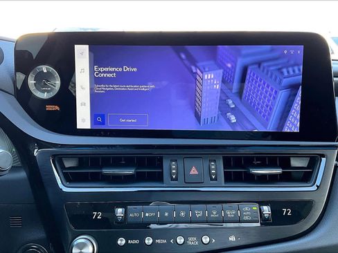 New 2025 Lexus ES 350 image 18